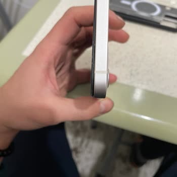 Teknosa İphone 12 Ekran Kırık Geldi