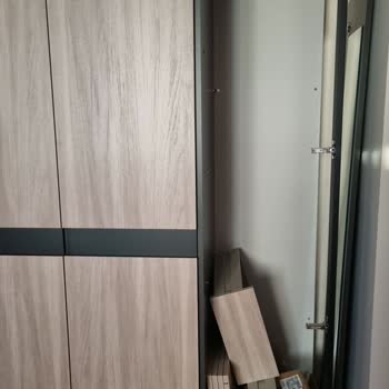 Bellona Arızalı Gardırop Kapağı