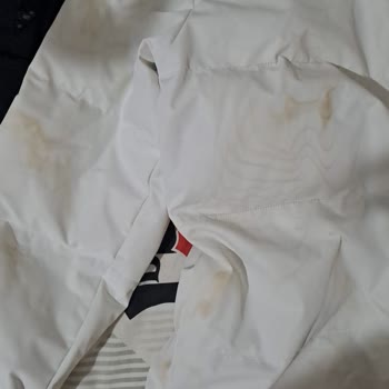 Avva Beyaz Montta Yağmurdan Kaynaklı Leke Sorunu