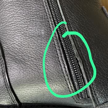 FLO Ayakkabı FLO İnegöl Şubesi