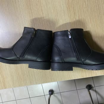 FLO Ayakkabı FLO İnegöl Şubesi