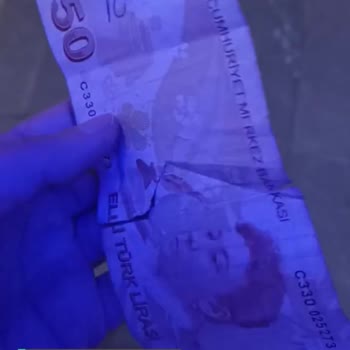 Yapı Kredi Bankası ATM Yırtık Para Verdi