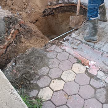 Adana Büyükşehir Belediyesi Bozuk Yol Yapılması