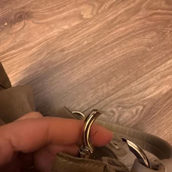 Elle Ayakkabı Elle Sattığı Çantaya Sadece 6 Ay Tadilat Hizmeti Veriyor.