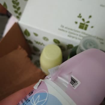 Yves Rocher Ayıplı Ürün Gönderiyor Asla Hatasını Telafi Etmiyor!