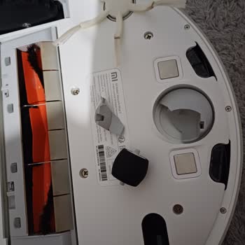 Xiaomi Teknik Servis Genpa Xiaomi Robotumun Ön Tekerleğini Kırdı