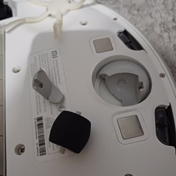 Xiaomi Teknik Servis Genpa Xiaomi Robotumun Ön Tekerleğini Kırdı