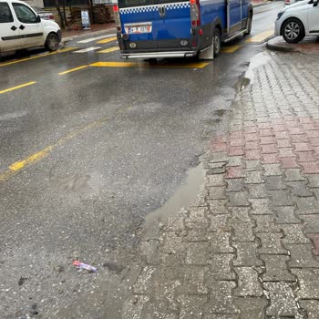 Sakarya Minibüsçüler Odası Dolmuşta Sigara İçiyor