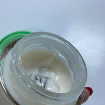 Yves Rocher Sebo Pure Vegetal Kremin Silgi Gibi Dökülmesi