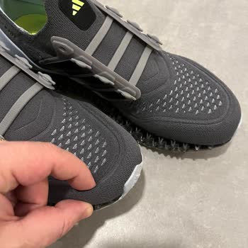 Adidas Pişman Eden Ayakkabım