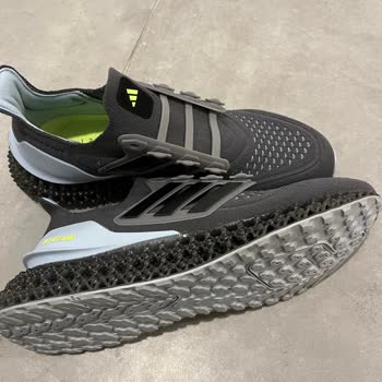 Adidas Pişman Eden Ayakkabım