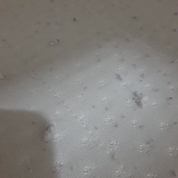 Vivense Hasarlı Yatağın Arkasında Durmuyor