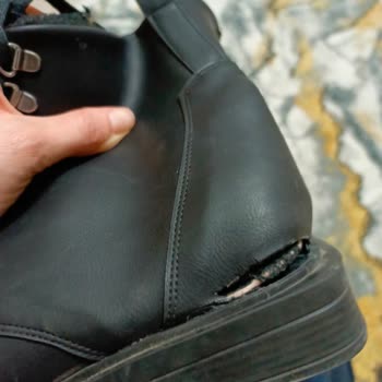Limoya Ayakkabı Limoya Mağazası Sizinle Dalga Geçiyor