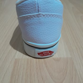 Moce Giyim'den Kötü Gelen Ayakkabı