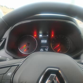 Renault Reno Clio Akü Sorunu