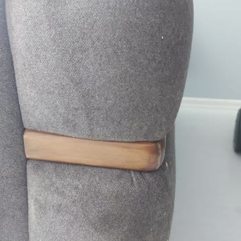 Letto Mobilya (İzmir) Letto Mağazasının İlgisiz Çalışanları