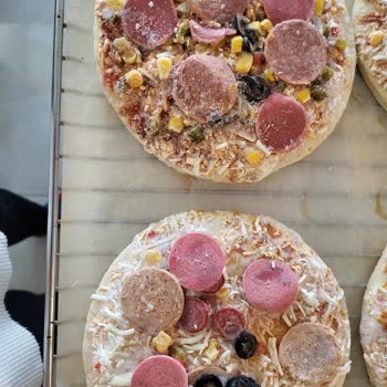 Superfresh Pizzada Malzeme Fakirliği