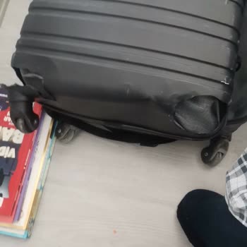Pegasus Havalimanında Kırılan Bagaj