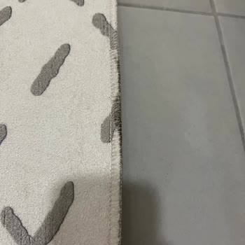 Hedef Halı Yıkama (Edirne/Keşan) Yıkanan Halımda Siyah Lekeler Var!