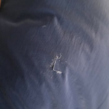 Mavi Montum Yırtıldı Üzgünüm