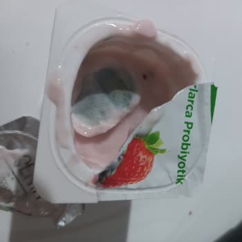 Danone Йогурт Activia с плесенью