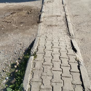 Buca Belediyesi Yüksek Tümsek Araba