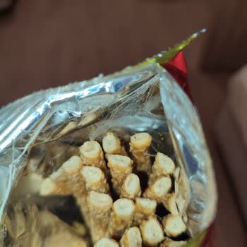 BİM Susamlı Çubuk Kraker Kurtlu Çıktı