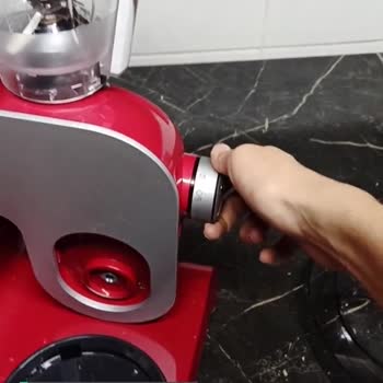 Bosch Mutfak Robotu Işığı Yanıp Sönüyor