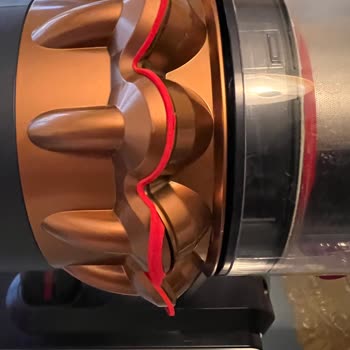 Dyson Ürünlerin Arkasında Durmuyor