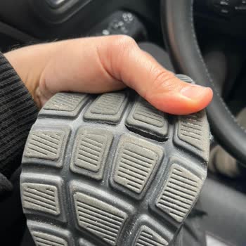 Boyner Skechers Ayakkabı Tabanında Yırtılma