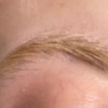 Eeose Laboratories Eeose Serum Düzensiz Kaş Çıkarıyor Ve Göz Pınarımda Kirpik Çıkardı!