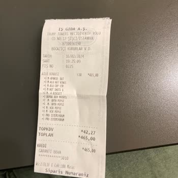 KFC Restoranında İçecek Kalmamış :)