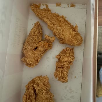 KFC Minyatür Menüye Başlamış