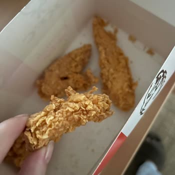KFC Minyatür Menüye Başlamış