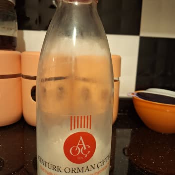 Atatürk Orman Çiftliği Atatürk Orman Çifliği Günlük Sütten Çıkan Sinek