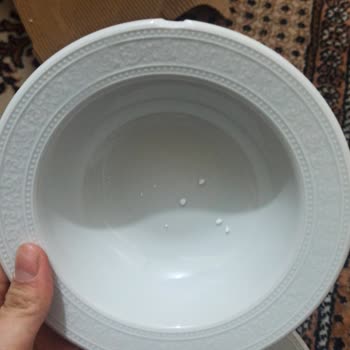 Kütahya Porselen Üzerinden Alınan Kırık Ürün