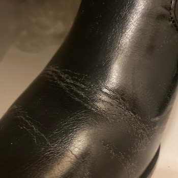 Mango Fermuar Kapatmalı Sivri Botum Kırılma Ve Soyulma Oldu