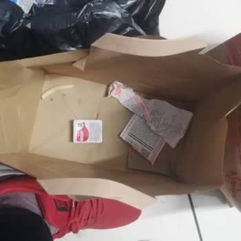 Burger King Paket İstedim Tepsiye Koymuşlar