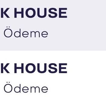 Backhaus Restaurant AVM'deki Kafe Çalışanının Müşteri İle İletişimi