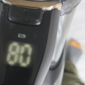 PHILIPS Ev Aletleri Philips Agua 8000 Serisi Şarjı Çok Hızlı Bitiyor