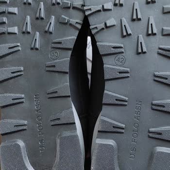 FLO Ayakkabıcılık Sürekli Hatalı Ayakkabı Gönderiyor