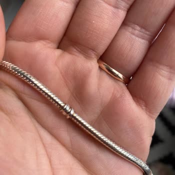 Pandora Mücevher Pandora Bilekliğim Sarardı