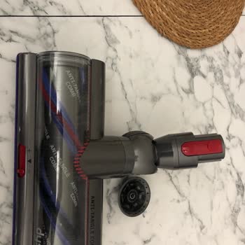 Dyson V15 Süpürge Kırık Başlık Servis Ve Parçanın Değişim Yapmamaları
