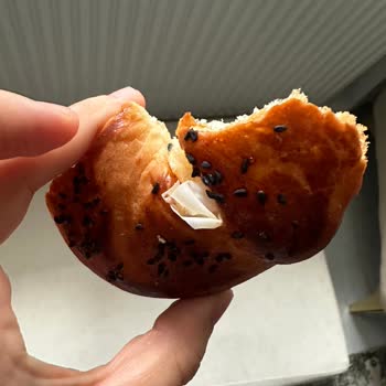 Un Sevdası (Esenler) Açmanın İçinden Lastik Eldiven Çıktı