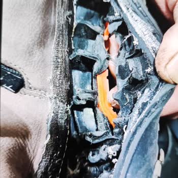 Derimod Firma Sattığı Ürünlerin Arkasında Durmuyor