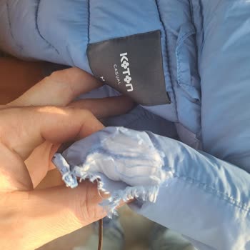 Koton 1 Ay Da Yakası Yırtılan Mont