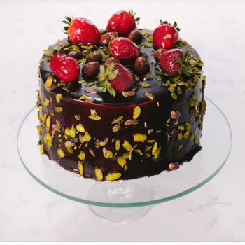 Liva Pastanesi (livashop.com) Uygulama Üzerinden Verilen Yaş Pasta Siparişi Ve Müşteri Hizmetleri İletişimi