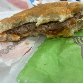 Burger King Çocuk Menüsü Et Pişmemiş