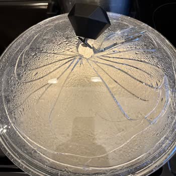 Schafer Tencerenin Cam Kapağı Patladı