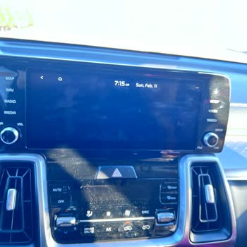 Kia Sorento 2022 Radyo Sorunu